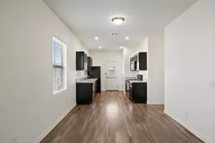 850 Bunton Reserve Blvd, Kyle, TX 78640 - Photo 4
