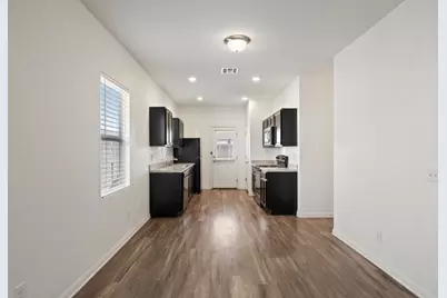 850 Bunton Reserve Boulevard, Kyle, TX 78640 - Photo 14