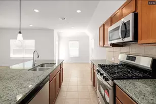 15503 Lustrous Amber Cv, Del Valle, TX 78617 - Photo 6