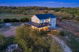 980 Sycamore Creek Dr, Dripping Springs, TX 78620 - Photo 1