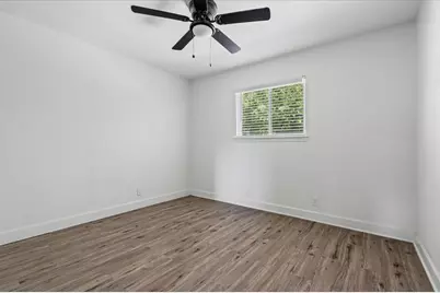 1304 Falcon Cove #B, Austin, TX 78745 - Photo 10