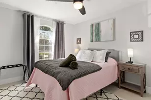 5400 S Alexis Cove S, Austin, TX 78741 - Photo 22