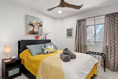 5400 S Alexis Cove S, Austin, TX 78741 - Photo 20