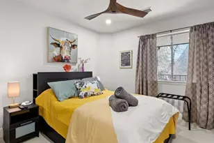 5400 S Alexis Cove S, Austin, TX 78741 - Photo 20