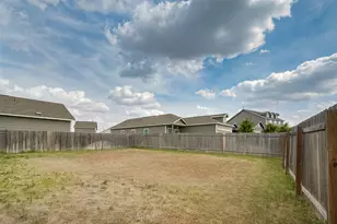 428 Gabbro Gdns, Maxwell, TX 78656 - Photo 2