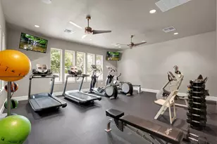 960 Indian Hawthorne Dr, Georgetown, TX 78628 - Photo 32
