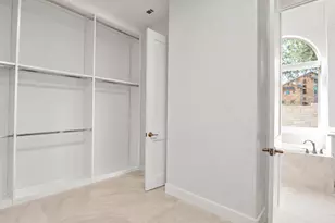 960 Indian Hawthorne Dr, Georgetown, TX 78628 - Photo 16