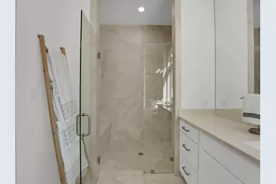 960 Indian Hawthorne Drive #V, Georgetown, TX 78628 - Photo 14