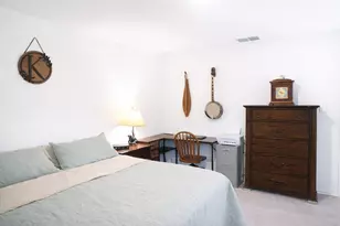 609 Marty Allen Loop, Jarrell, TX 76537 - Photo 20