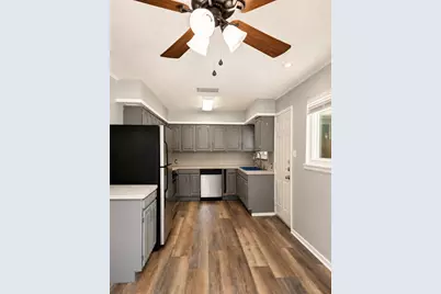 2804 Catalina Drive #B, Austin, TX 78741 - Photo 4