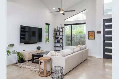 2909 E 3rd Street #2, Austin, TX 78702 - Photo 10