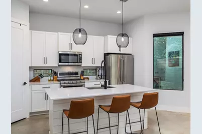 2909 E 3rd Street #2, Austin, TX 78702 - Photo 6
