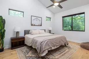 2909 E 3rd St, Austin, TX 78702 - Photo 12