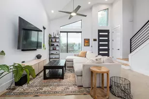 2909 E 3rd St, Austin, TX 78702 - Photo 2