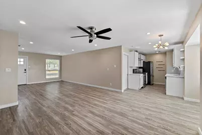 10107 Floyd Drive, Austin, TX 78753 - Photo 8