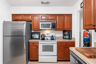 9622 Covey Ridge Ln, Austin, TX 78758 - Photo 10