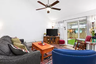 9622 Covey Ridge Ln, Austin, TX 78758 - Photo 4