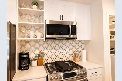 9002 Lodge Court, Austin, TX 78758 - Photo 6