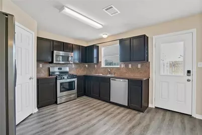 4602 Senda Lane, Austin, TX 78725 - Photo 6