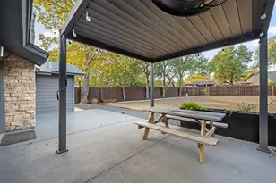 2008 Carriage Park Ln, Austin, TX 78727 - Photo 12