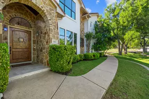 402 Zephyr St, Lakeway, TX 78734 - Photo 4