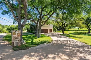 402 Zephyr St, Lakeway, TX 78734 - Photo 34