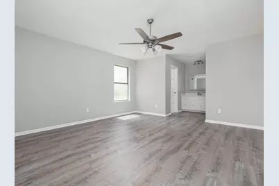 2707 North Drive, Taylor, TX 76574 - Photo 32