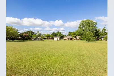 2707 North Drive, Taylor, TX 76574 - Photo 16