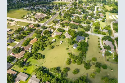 2707 North Drive, Taylor, TX 76574 - Photo 20