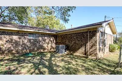 509 N Hill Street, Caldwell, TX 77836 - Photo 30