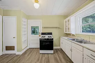 3100 King St, Austin, TX 78705 - Photo 4