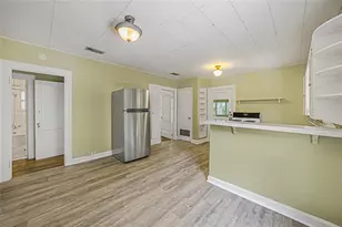 3100 King St, Austin, TX 78705 - Photo 6