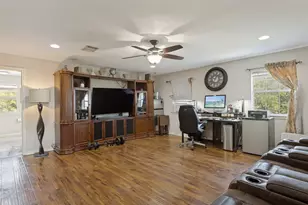 403 Sinclair Dr, Briarcliff, TX 78669 - Photo 18