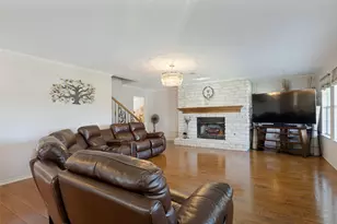 403 Sinclair Dr, Briarcliff, TX 78669 - Photo 14