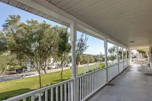403 Sinclair Dr, Briarcliff, TX 78669 - Photo 6
