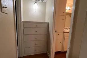 1000 W 26th St, Austin, TX 78705 - Photo 8