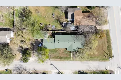 209 E Sheldon Avenue, Thrall, TX 76578 - Photo 10