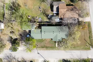 209 E Sheldon Ave, Thrall, TX 76578 - Photo 10