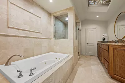 1005 Challenger, Lakeway, TX 78734 - Photo 18