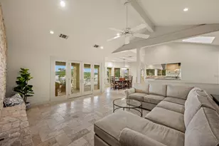 1005 Challenger, Lakeway, TX 78734 - Photo 10