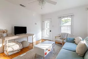 1028 E 43rd St, Austin, TX 78751 - Photo 12