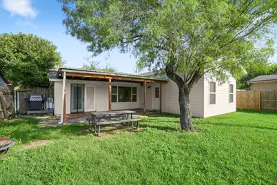7903 Bixler Drive, Austin, TX 78744 - Photo 4