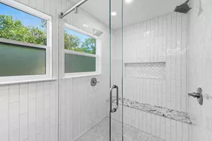 1904 Cedar Ridge Dr, Austin, TX 78741 - Photo 34