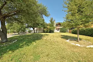 1904 Cedar Ridge Dr, Austin, TX 78741 - Photo 2