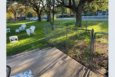 1305 E Main Street, Round Rock, TX 78664 - Photo 14