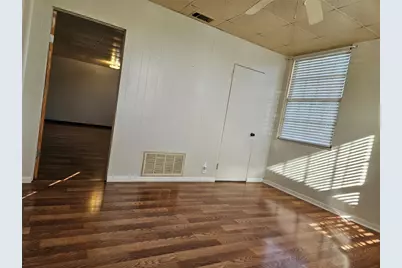 501 N Burnet Street, Manor, TX 78653 - Photo 22