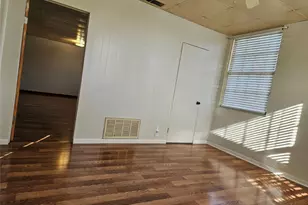 501 N Burnet St, Manor, TX 78653 - Photo 22