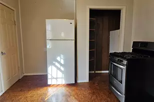 501 N Burnet St, Manor, TX 78653 - Photo 10