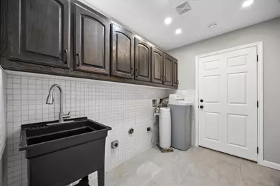 321 Quarry Springs Drive, San Marcos, TX 78666 - Photo 16