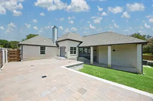 321 Quarry Springs Dr, San Marcos, TX 78666 - Photo 18